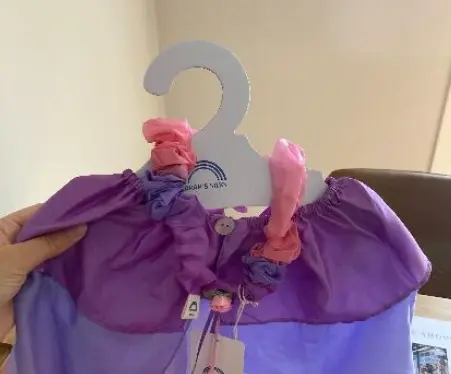 Show the Feedback on Customized Cardboard Children's Clothes Hangers